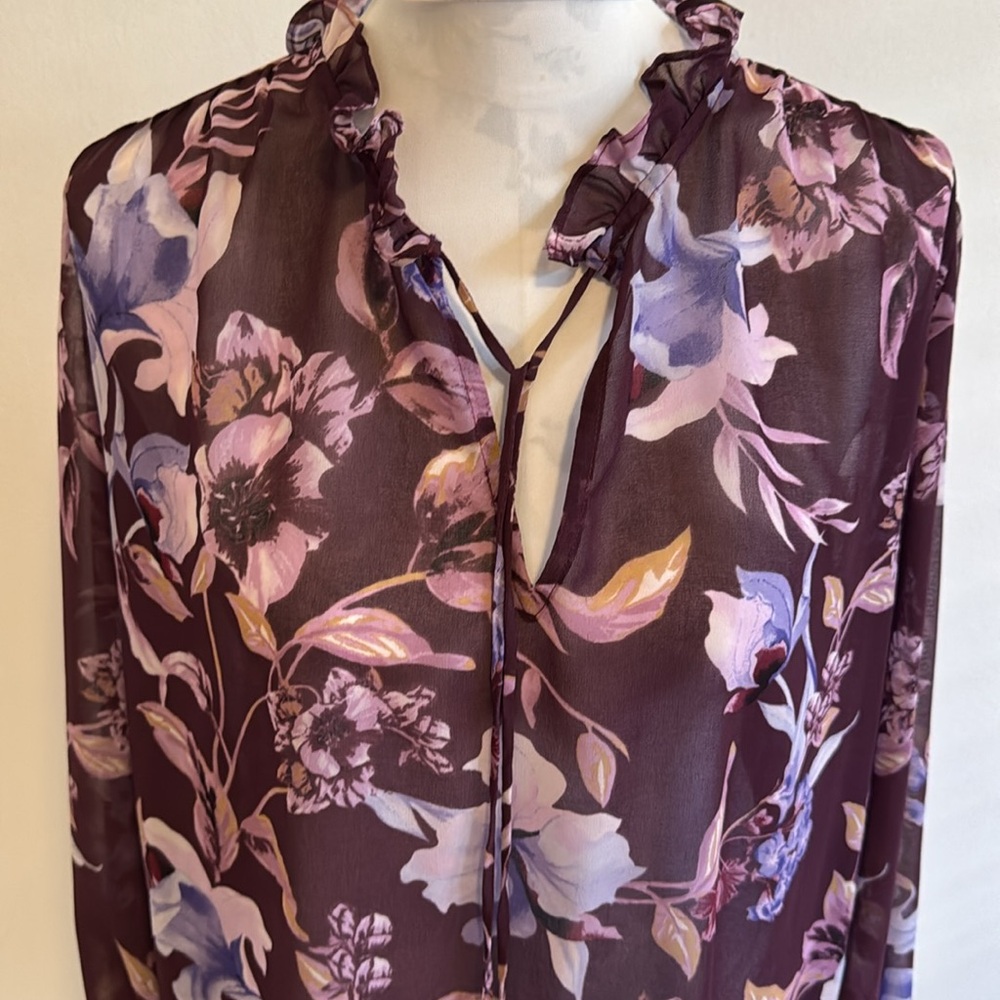 White House Black Market Long Sleeve Tie Neck Printed Blouse - Picture 2 of 10